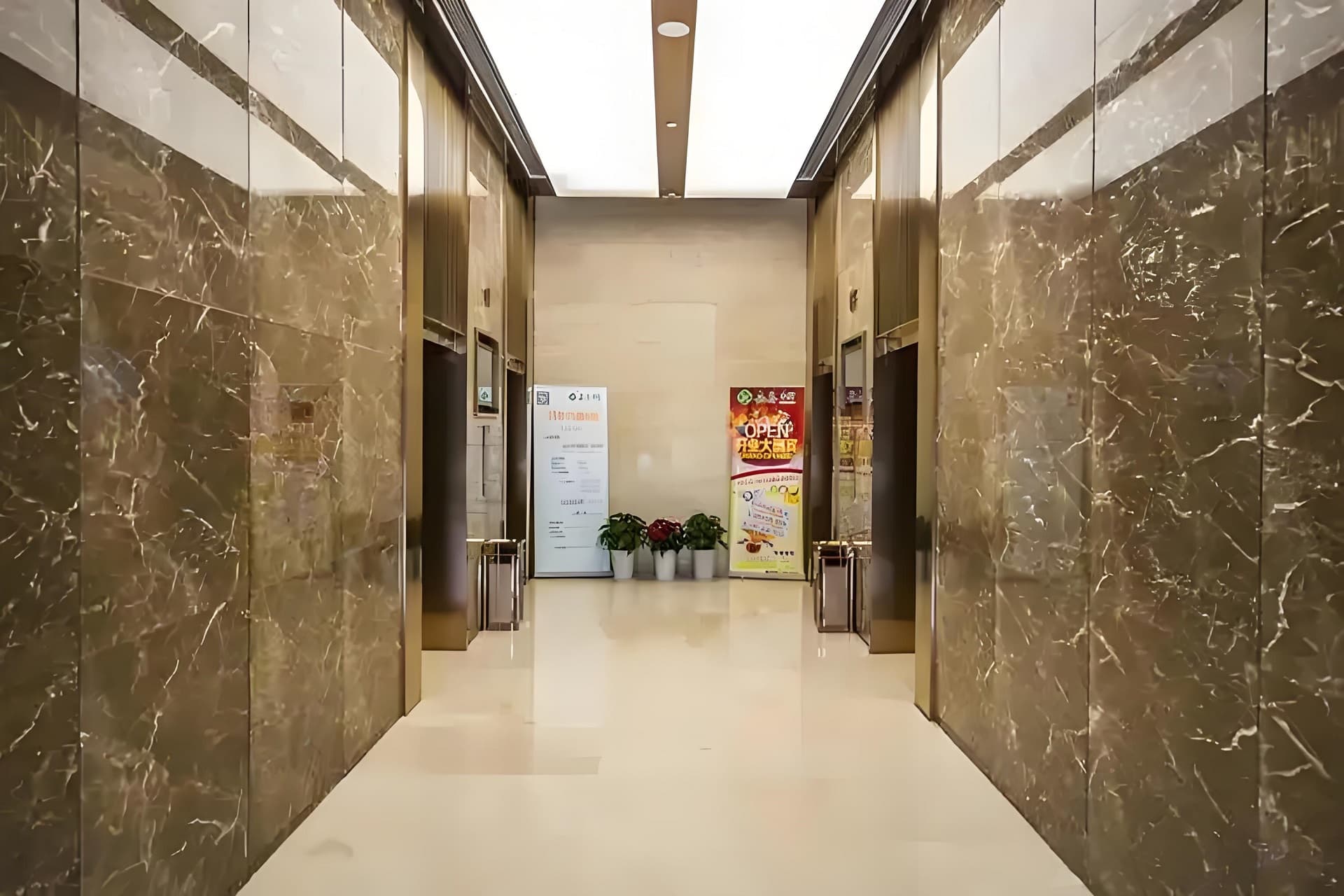 电梯厅